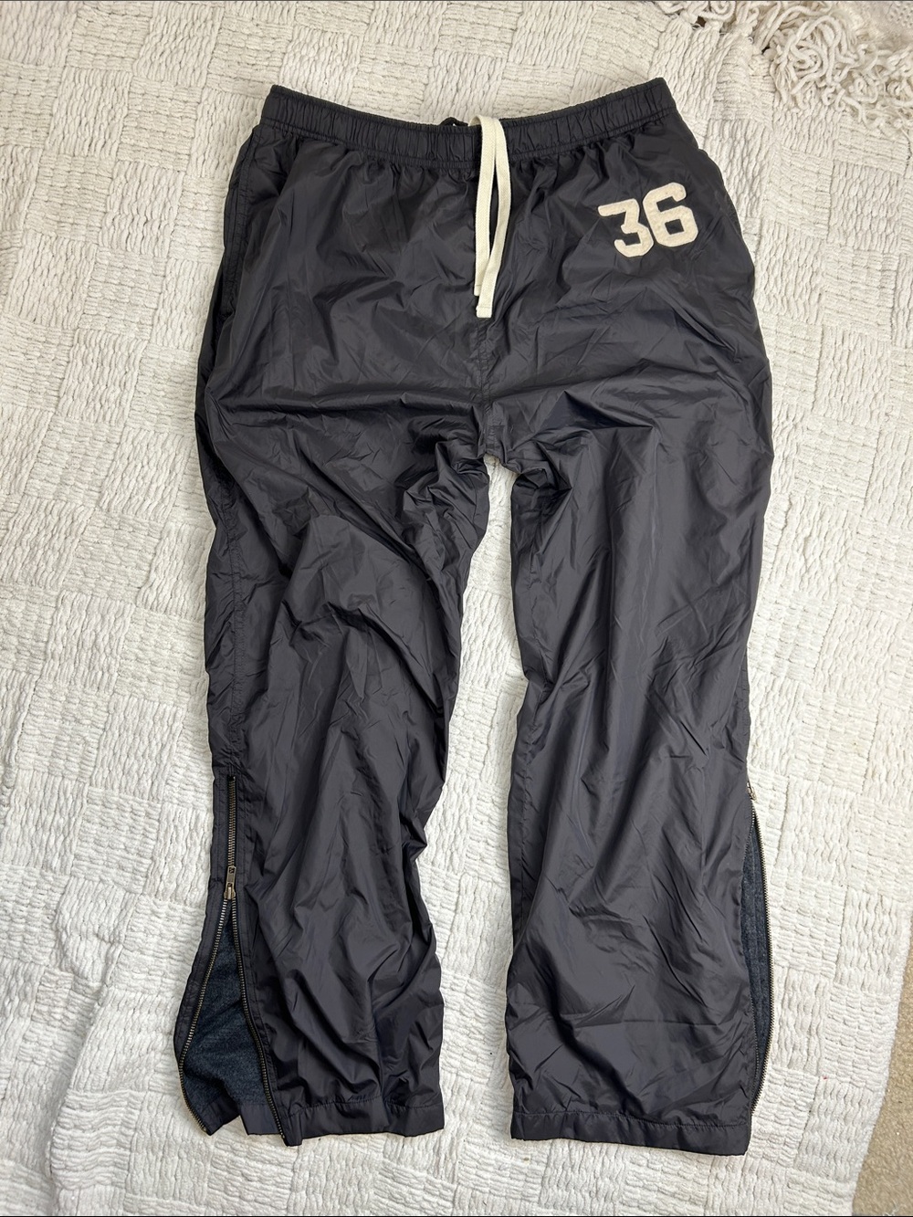 Vintage American Eagle Nylon Lined Track Pants XL Men’s